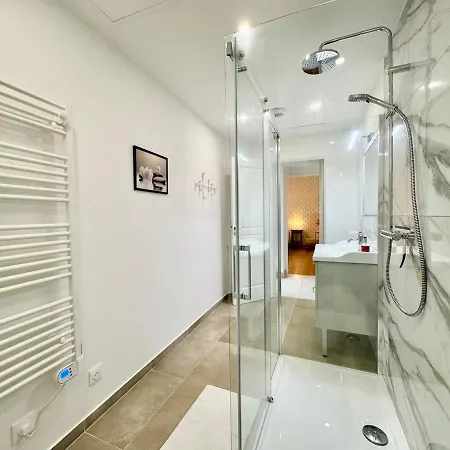 L'oree Du 54 - Hypercentre * رانس